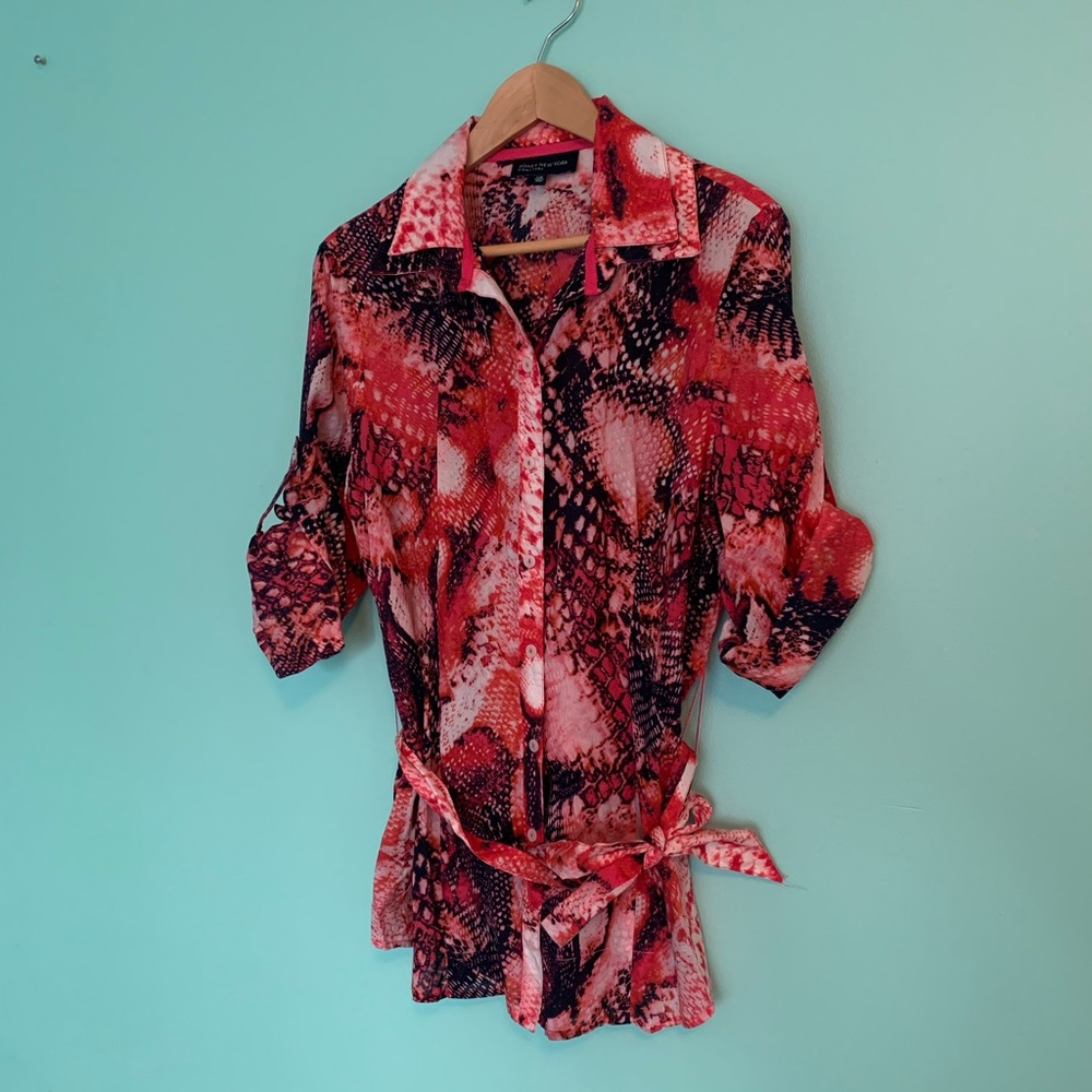 Women’s Blouse- Button-Down